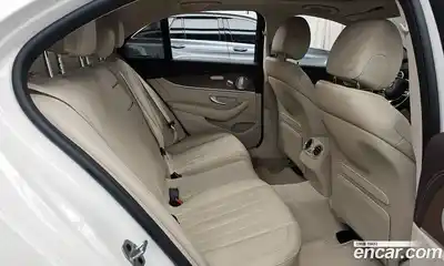 Mercedes-Benz E-Class 2020 2.0 гидро в Москве, миниатюра 12