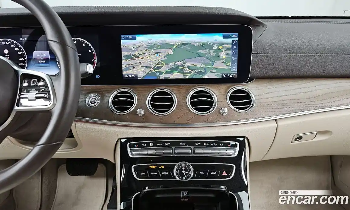 Mercedes-Benz E-Class 2020 2.0 гидро в Москве, фото 14