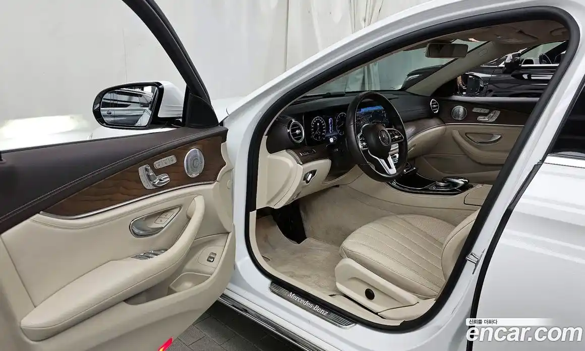 Mercedes-Benz E-Class 2020 2.0 гидро в Москве, фото 10