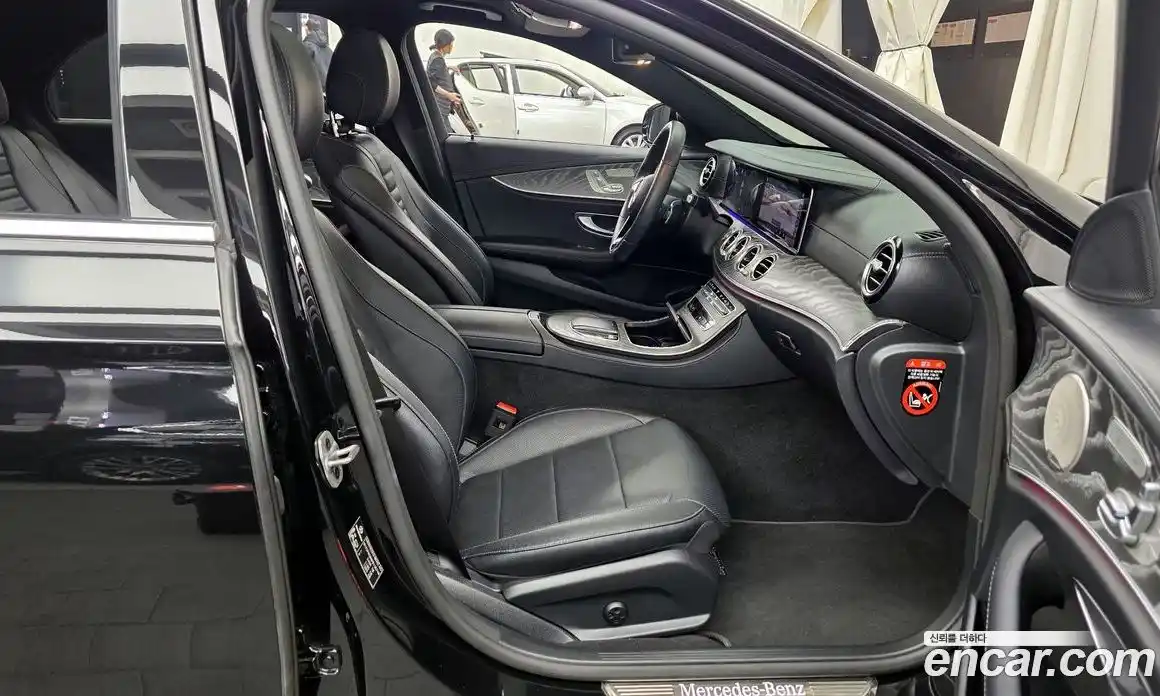 Mercedes-Benz E-Class 2023 2.0 гидро в Москве, фото 11
