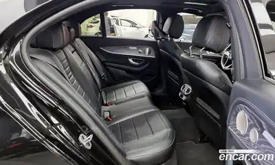 Mercedes-Benz E-Class 2023 2.0 гидро в Москве, миниатюра 12
