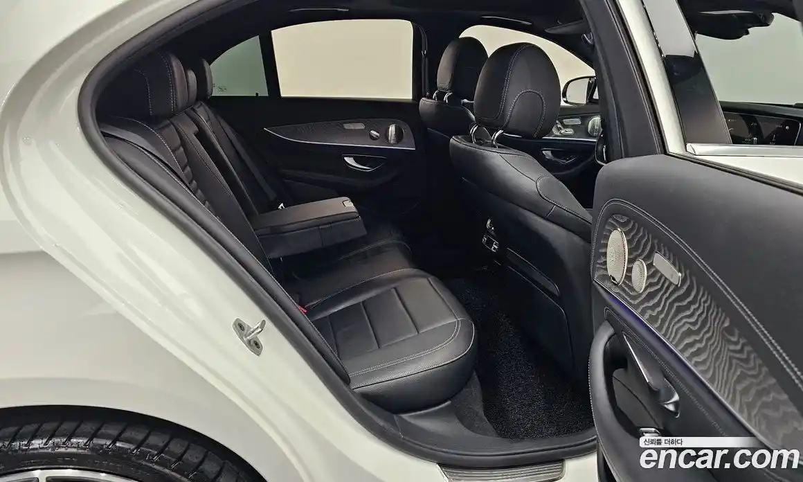 Mercedes-Benz E-Class 2022 2.0 гидро в Москве, фото 12