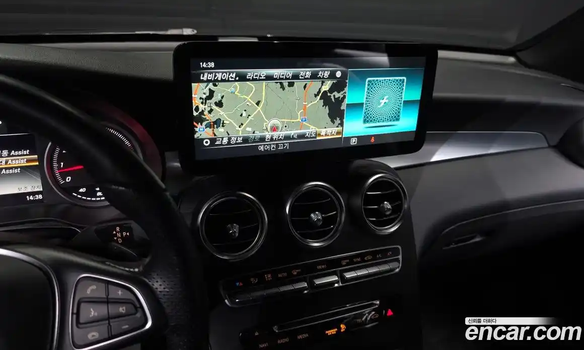 Mercedes-Benz GLC-Class 2019 2.0 Автомат в Москве № 1194556, фото 13