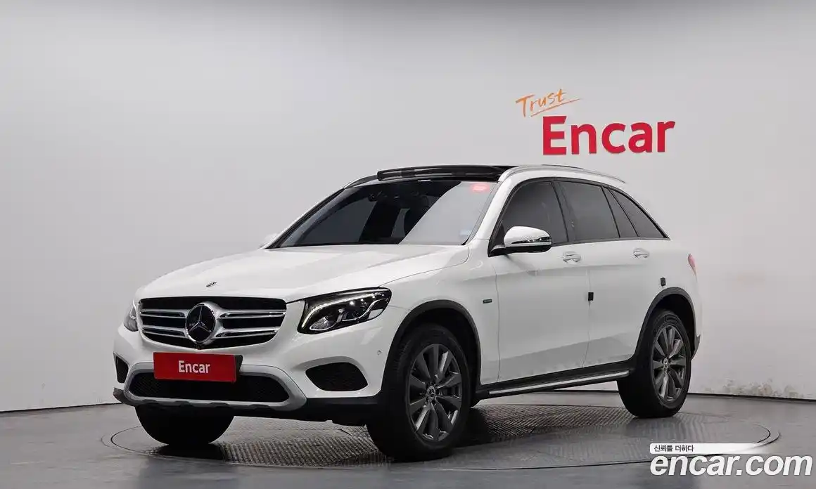 Mercedes-Benz GLC-Class 2019 2.0 Автомат в Москве № 1194615, фото 1