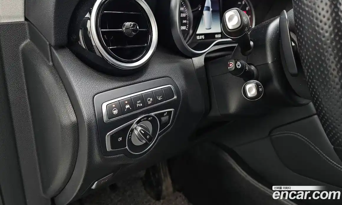 Mercedes-Benz GLC-Class 2019 2.0 Автомат в Москве № 1194615, фото 18