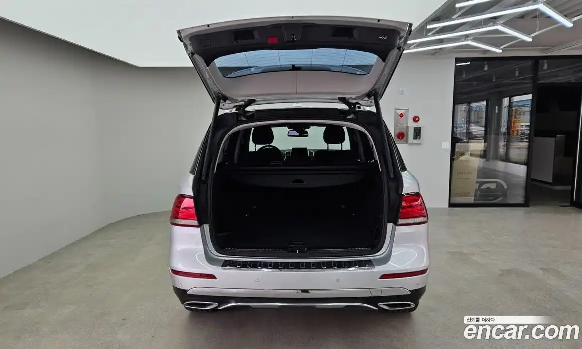 Mercedes-Benz GLE-Class 2016 2.1 Автомат в Москве № 1194657, фото 20