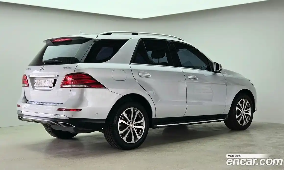 Mercedes-Benz GLE-Class 2016 2.1 Автомат в Москве № 1194657, фото 2