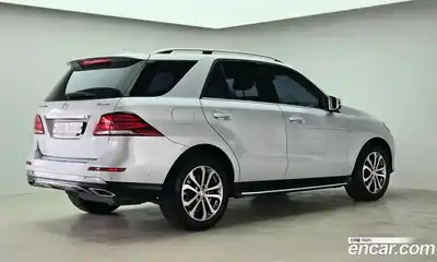 Mercedes-Benz GLE-Class 2016 2.1 Автомат в Москве № 1194657, миниатюра 2