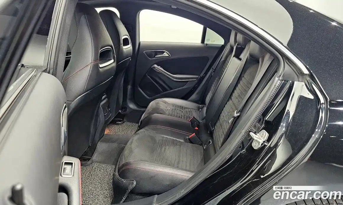Mercedes-Benz CLA-Class 2017 2.0 Автомат в Москве № 1194667, фото 11