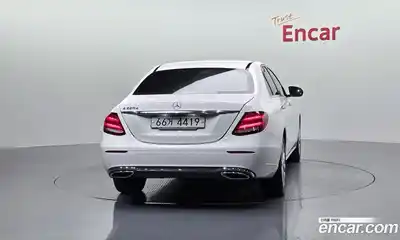 Mercedes-Benz E-Class 2018 1.9 гидро в Москве № 1194671, миниатюра 4