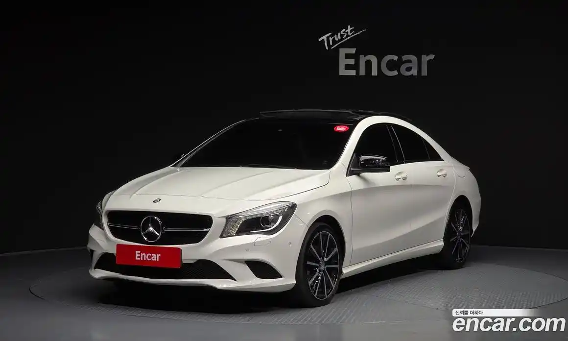 Mercedes-Benz CLA-Class 2015 2.1 Автомат в Москве № 1194680, фото 1