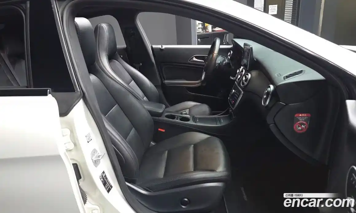 Mercedes-Benz CLA-Class 2015 2.1 Автомат в Москве № 1194680, фото 11