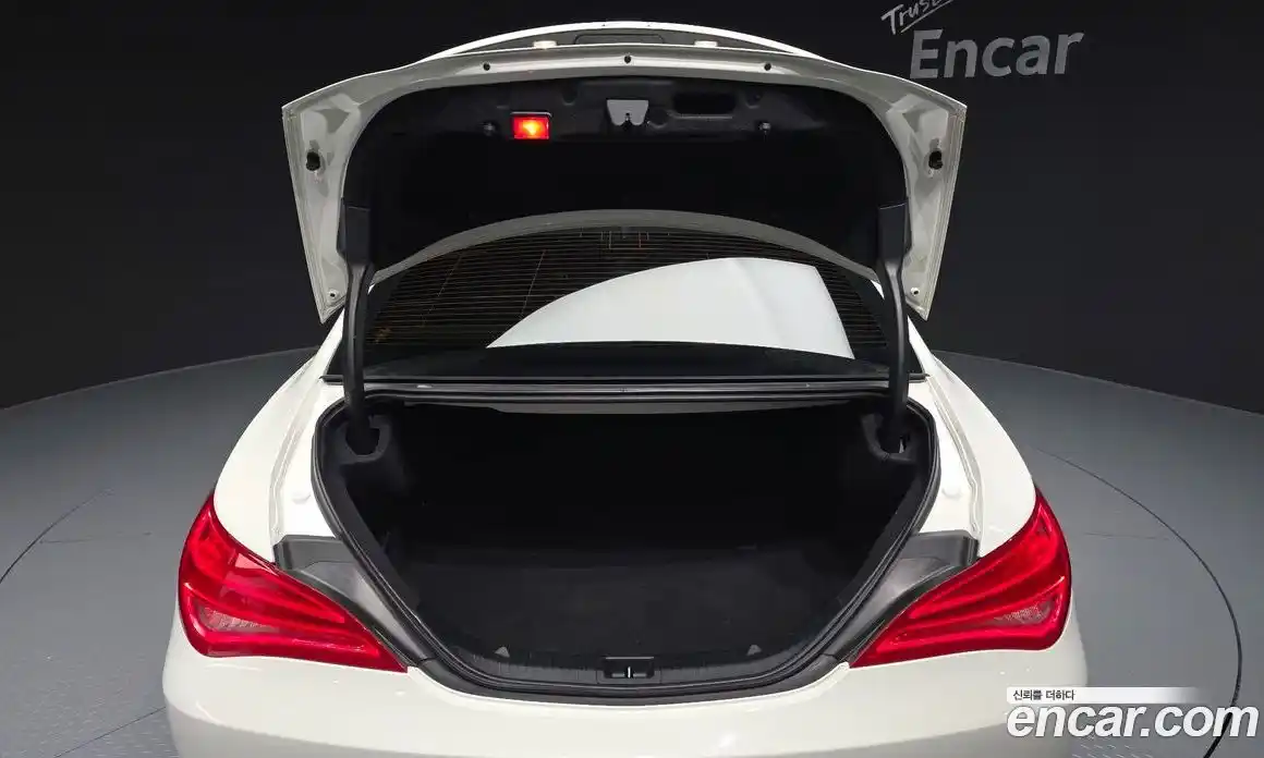 Mercedes-Benz CLA-Class 2015 2.1 Автомат в Москве № 1194680, фото 20