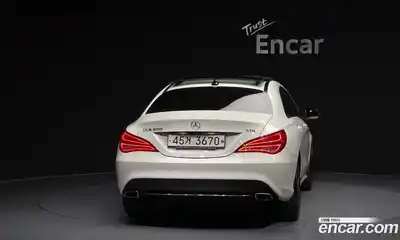 Mercedes-Benz CLA-Class 2015 2.1 Автомат в Москве № 1194680, миниатюра 4