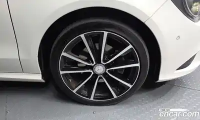 Mercedes-Benz CLA-Class 2015 2.1 Автомат в Москве № 1194680, миниатюра 5