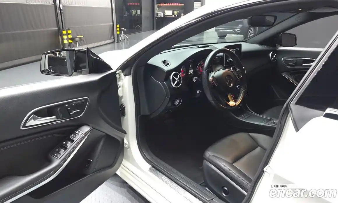 Mercedes-Benz CLA-Class 2015 2.1 Автомат в Москве № 1194680, фото 10
