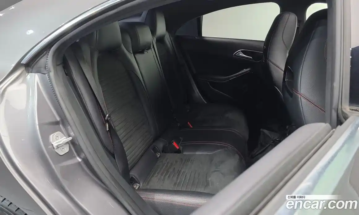 Mercedes-Benz CLA-Class 2018 2.0 Автомат в Москве № 1194767, фото 12