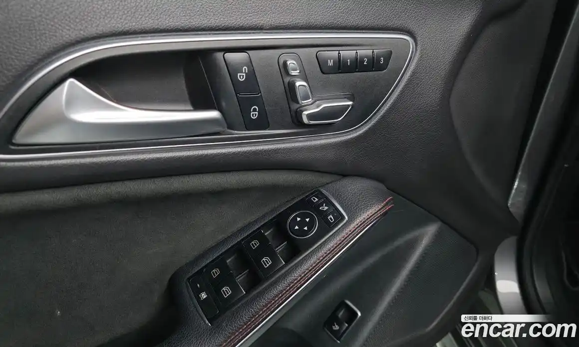 Mercedes-Benz CLA-Class 2018 2.0 Автомат в Москве № 1194767, фото 17