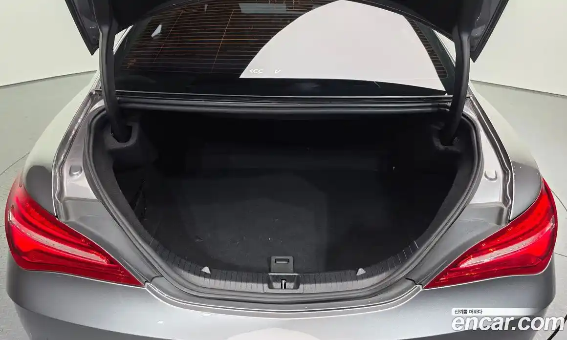 Mercedes-Benz CLA-Class 2018 2.0 Автомат в Москве № 1194767, фото 20