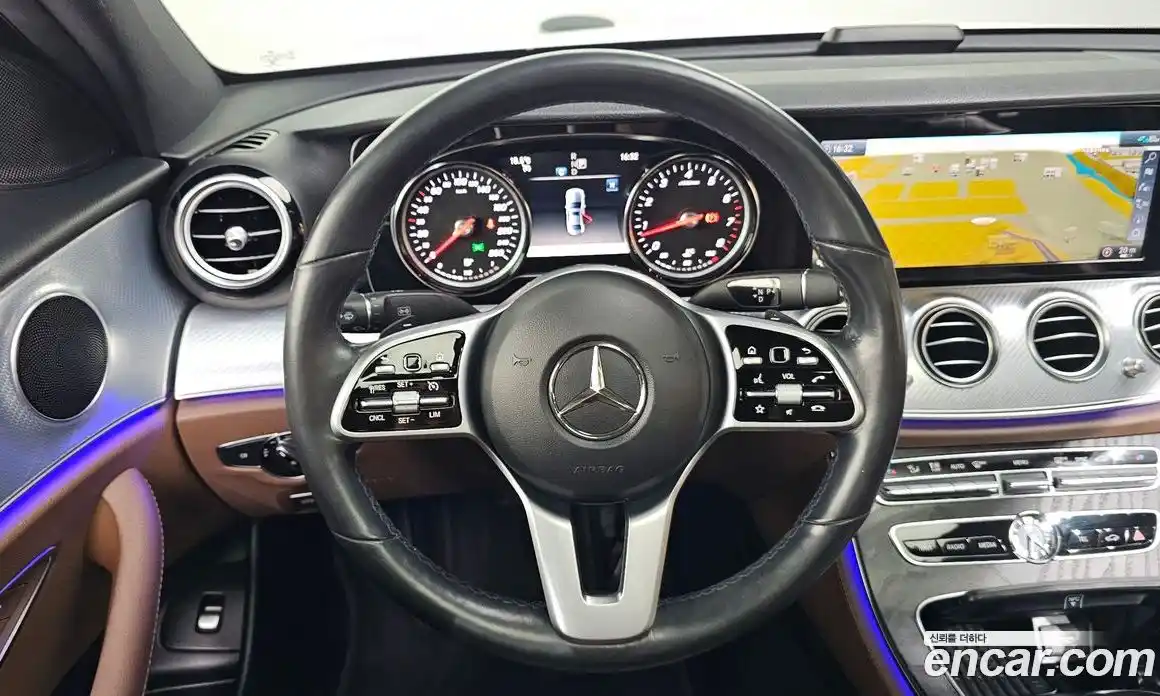 Mercedes-Benz E-Class 2020 2.0 Автомат в Москве № 1194828, фото 13