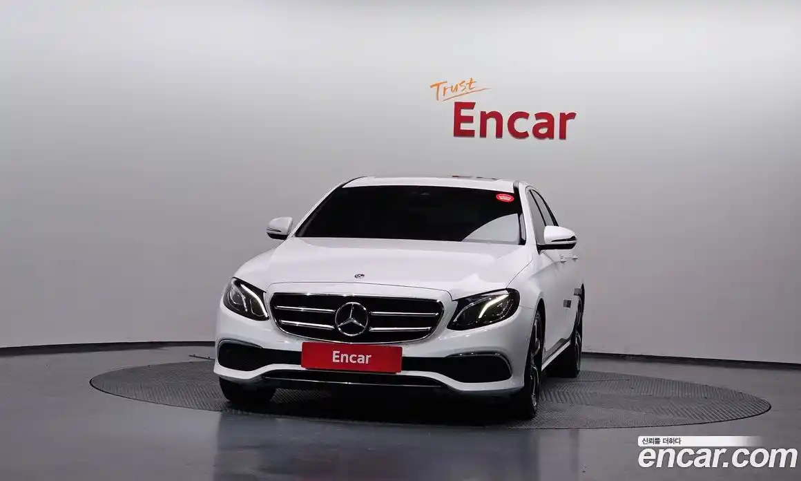 Mercedes-Benz E-Class 2020 2.0 Автомат в Москве № 1194828, фото 3