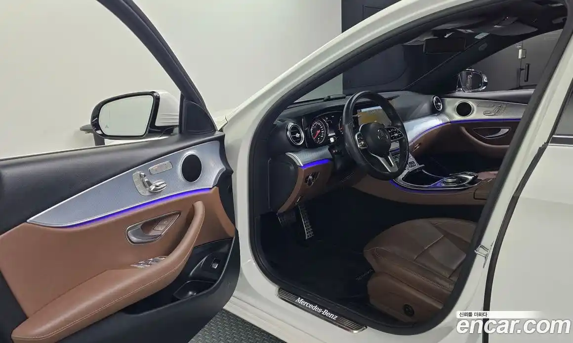 Mercedes-Benz E-Class 2020 2.0 Автомат в Москве № 1194828, фото 10