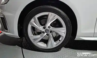 Audi A4 2021 2.0 гидро в Москве № 1195217, миниатюра 5