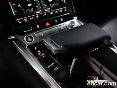 Audi e-tron 2022 1.0 гидро в Москве № 1195558, миниатюра 9