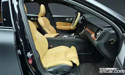 Volvo S60 2020 2.0 гидро в Москве № 1195782, миниатюра 10