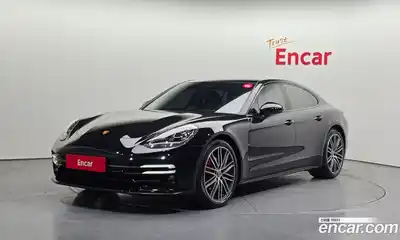 Porsche Panamera, 2023
