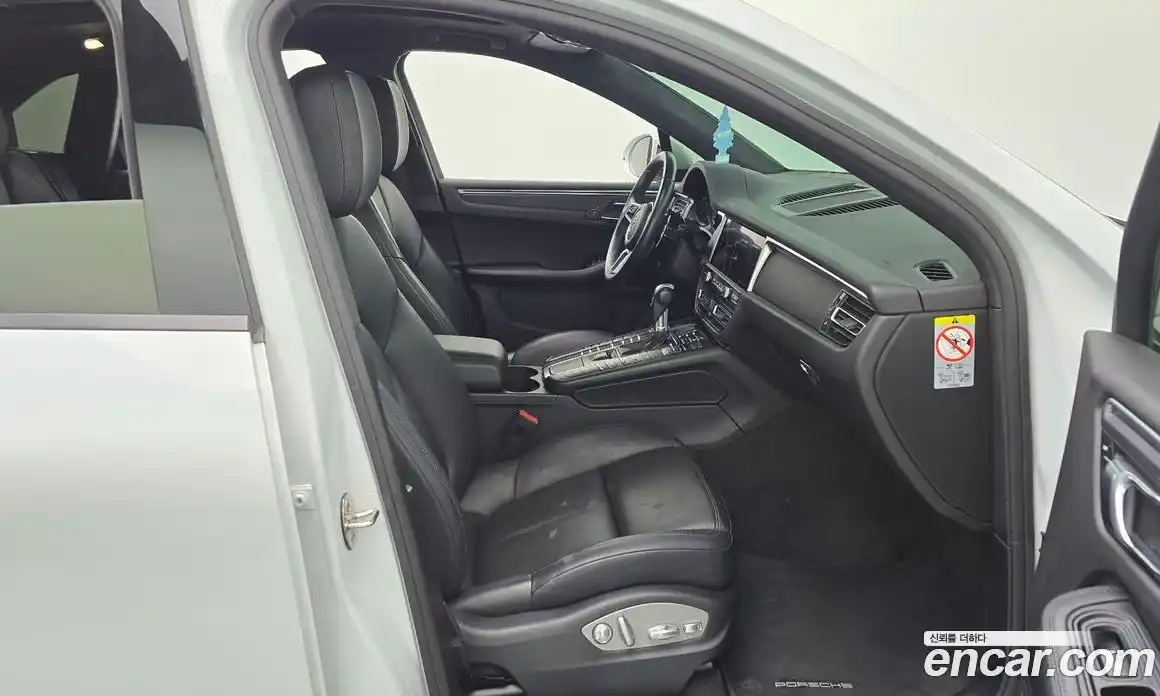 Porsche Macan 2019 2.0 гидро в Москве № 1196199, фото 11