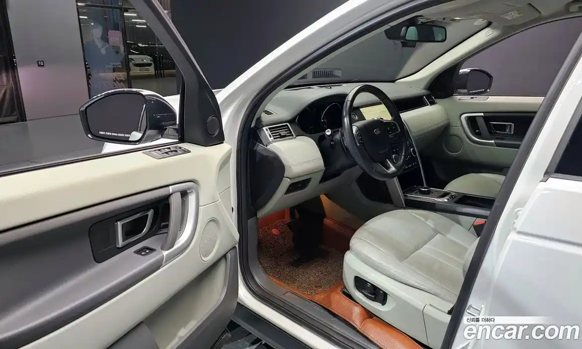 Land Rover Discovery Sport 2018 2.0 гидро в Москве № 1196662, фото 11