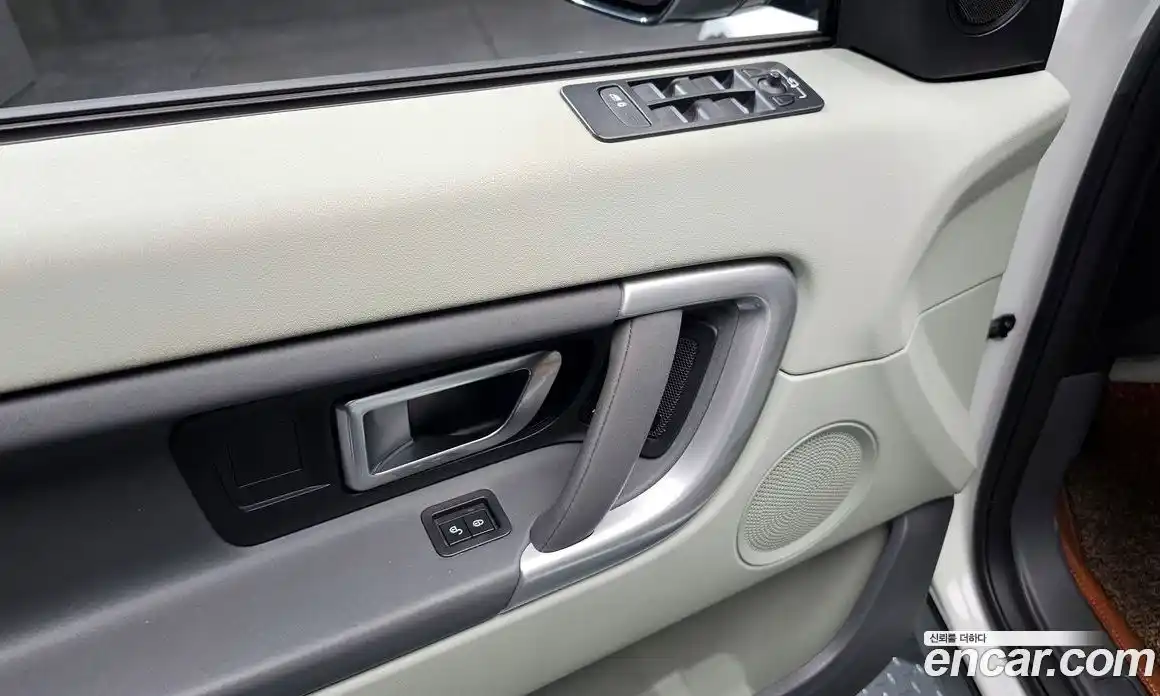 Land Rover Discovery Sport 2018 2.0 гидро в Москве № 1196662, фото 18
