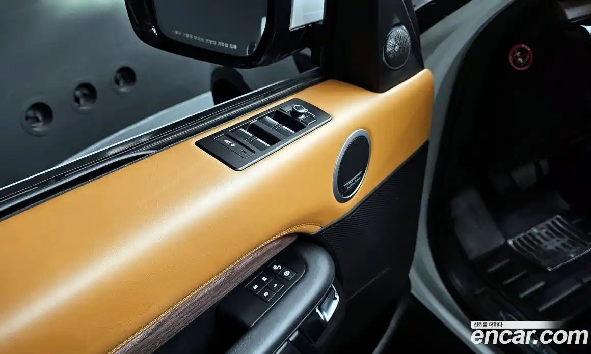 Land Rover Discovery 2018 3.0 гидро в Москве № 1196679, фото 13
