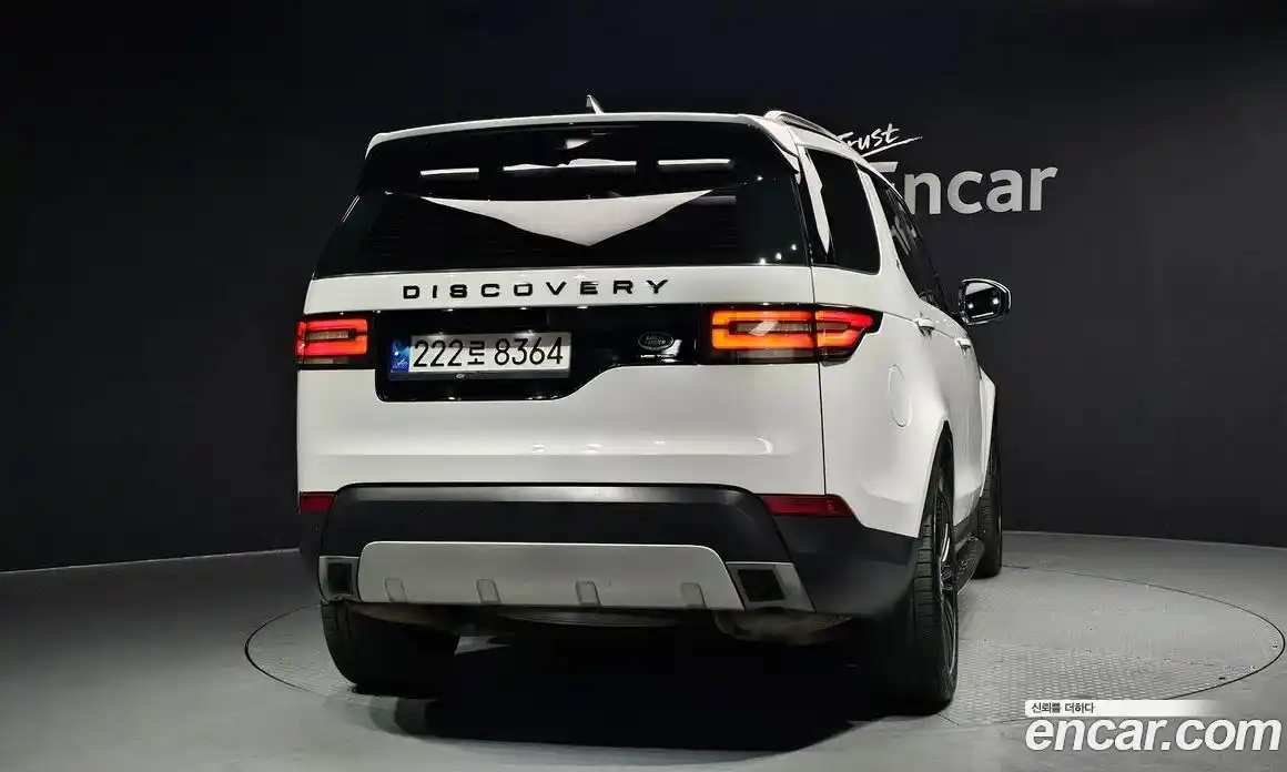 Land Rover Discovery 2018 3.0 гидро в Москве № 1196679, фото 4
