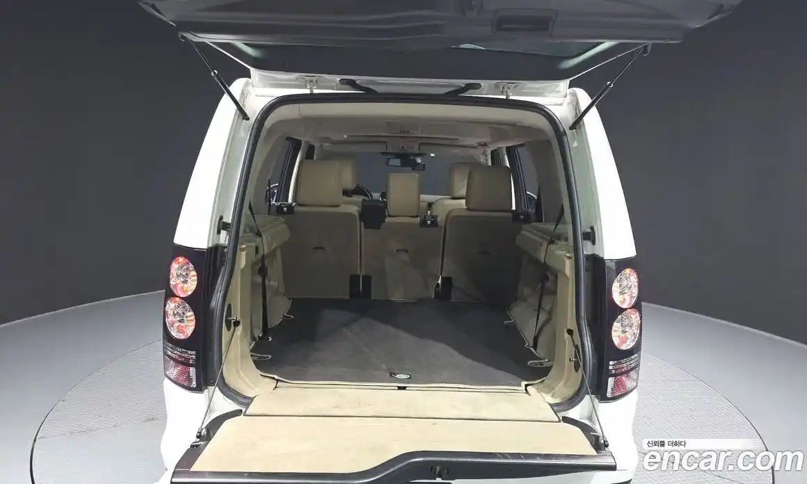 Land Rover Discovery 2016 3.0 гидро в Москве № 1196690, фото 20
