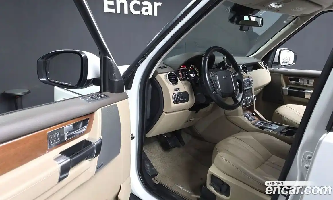 Land Rover Discovery 2016 3.0 гидро в Москве № 1196690, фото 10