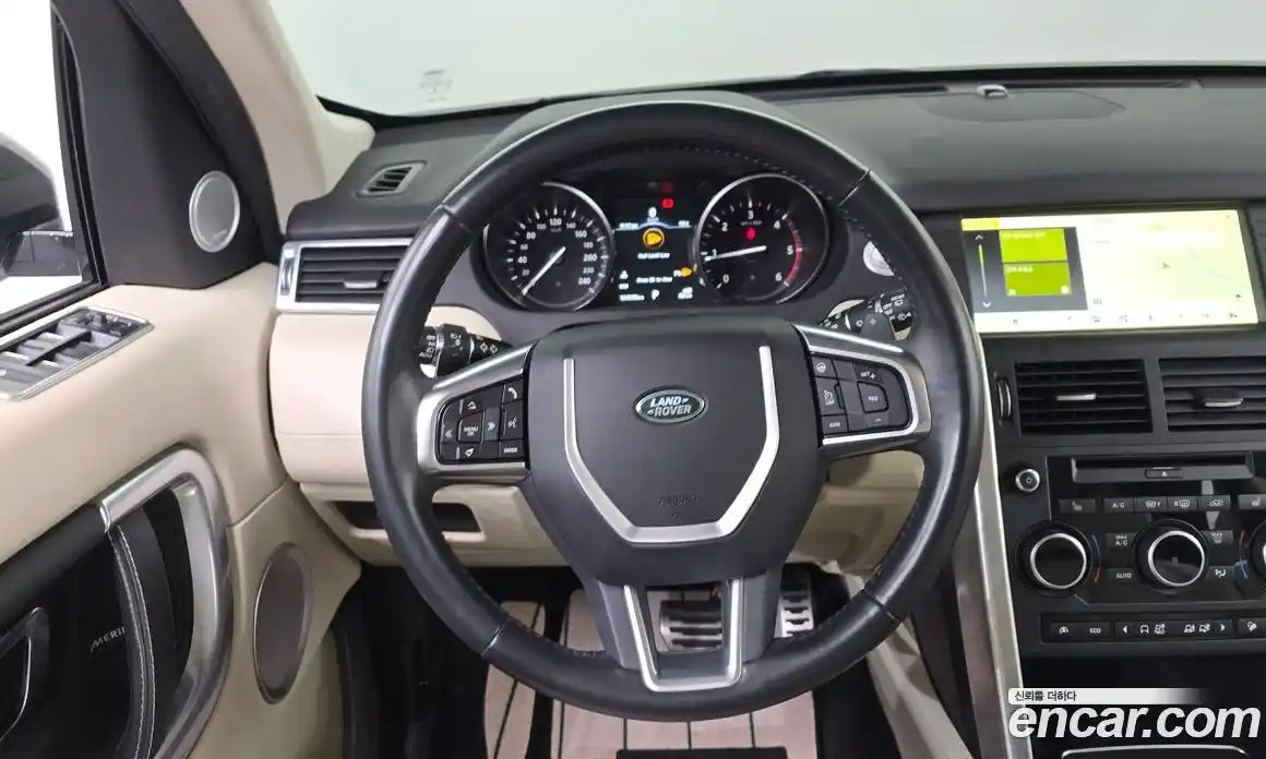 Land Rover Discovery Sport 2017 2.0 гидро в Москве № 1196695, фото 13