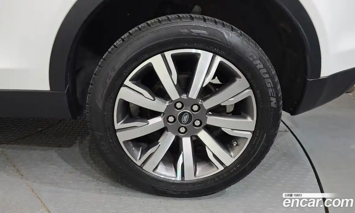 Land Rover Discovery Sport 2017 2.0 гидро в Москве № 1196695, фото 5
