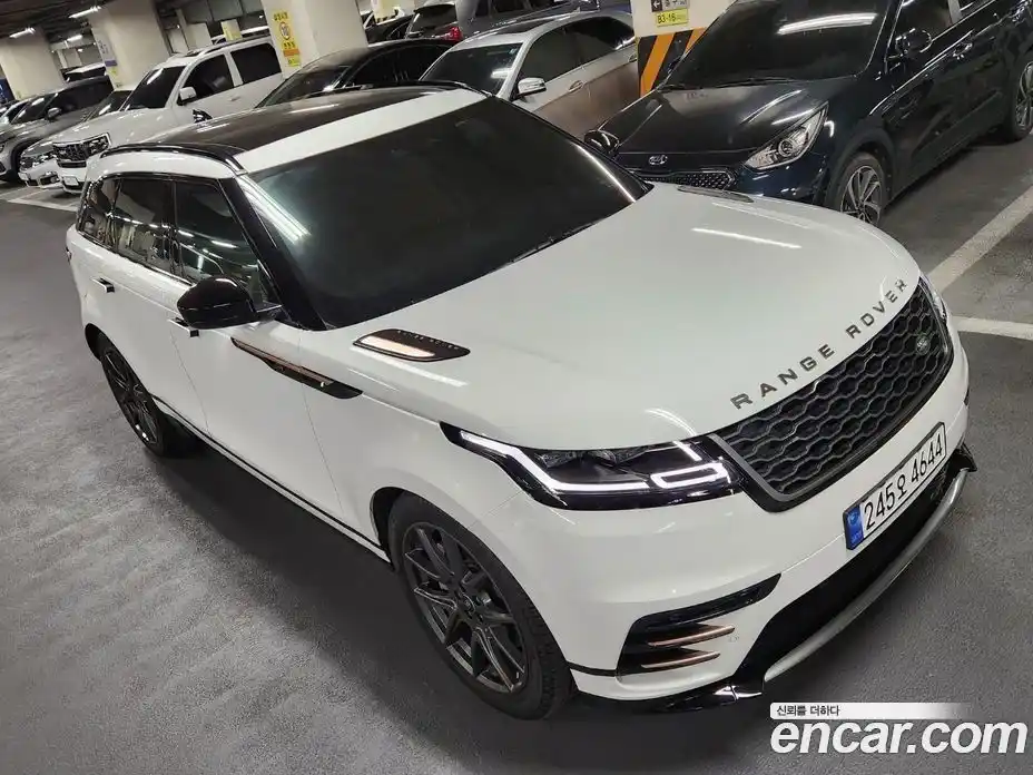 Land Rover Range-Rover Velar 2023 3.0 гидро в Москве № 1196824, фото 1