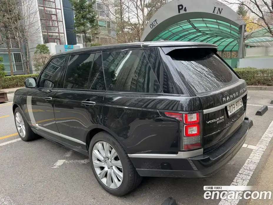 Land Rover Range-Rover 2015 4.4 гидро в Москве № 1196896, фото 12