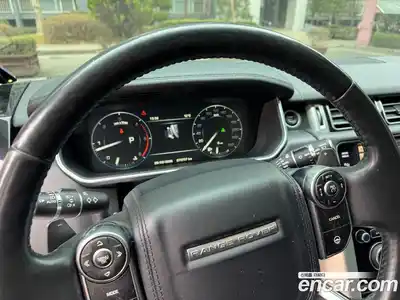 Land Rover Range-Rover 2015 4.4 гидро в Москве № 1196896, миниатюра 7