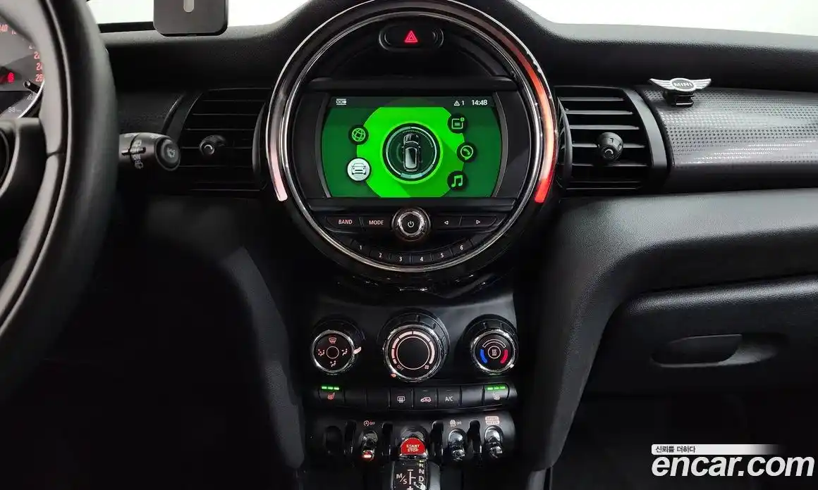 Mini Cooper 2018 1.5 гидро в Москве № 1197137, фото 16