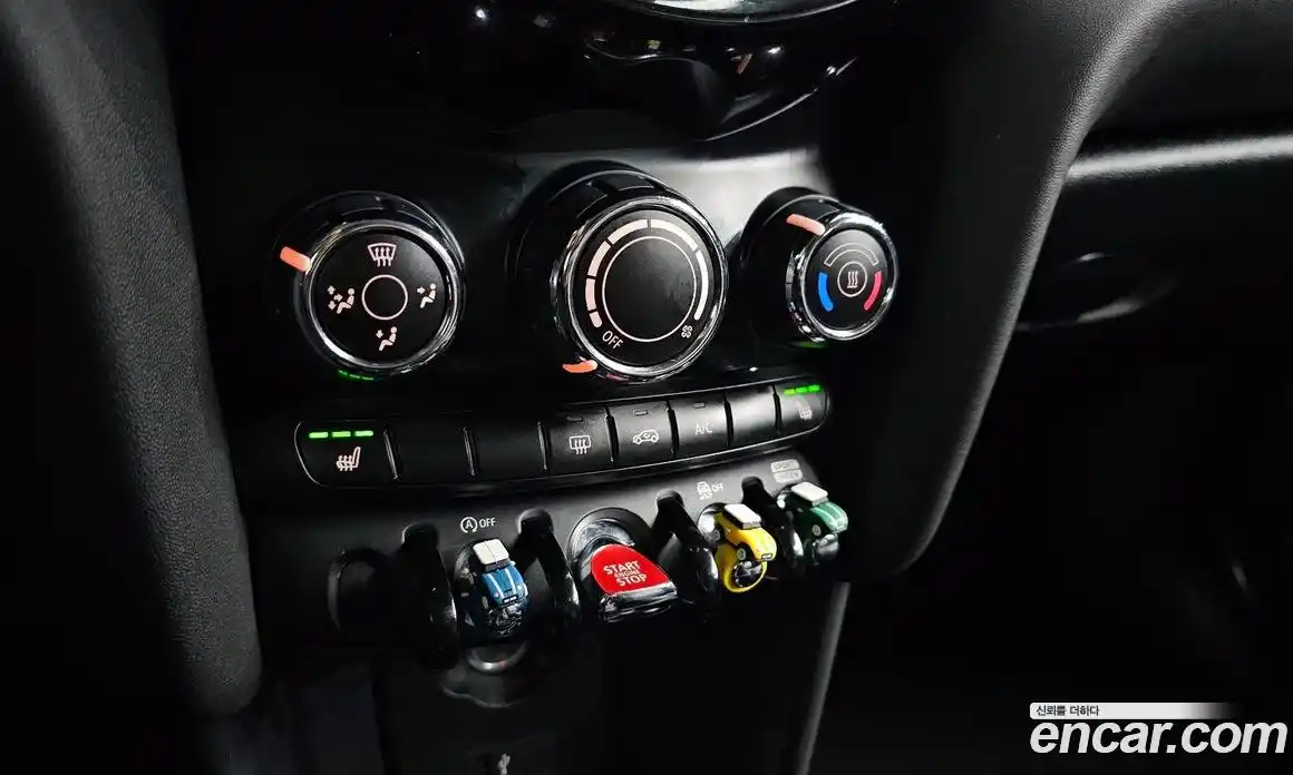 Mini Cooper 2019 1.5 гидро в Москве № 1197168, фото 17
