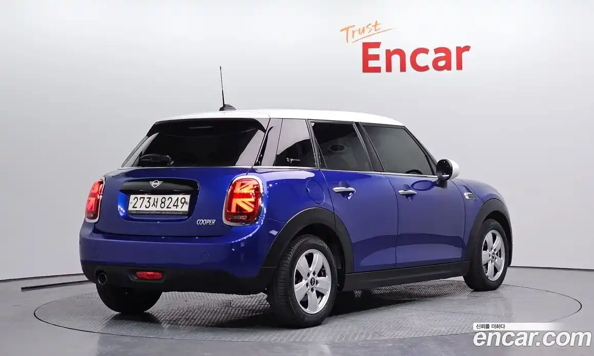 Mini Cooper 2019 1.5 гидро в Москве № 1197168, фото 2