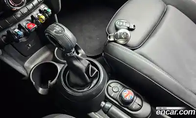Mini Cooper 2019 1.5 гидро в Москве № 1197168, миниатюра 9