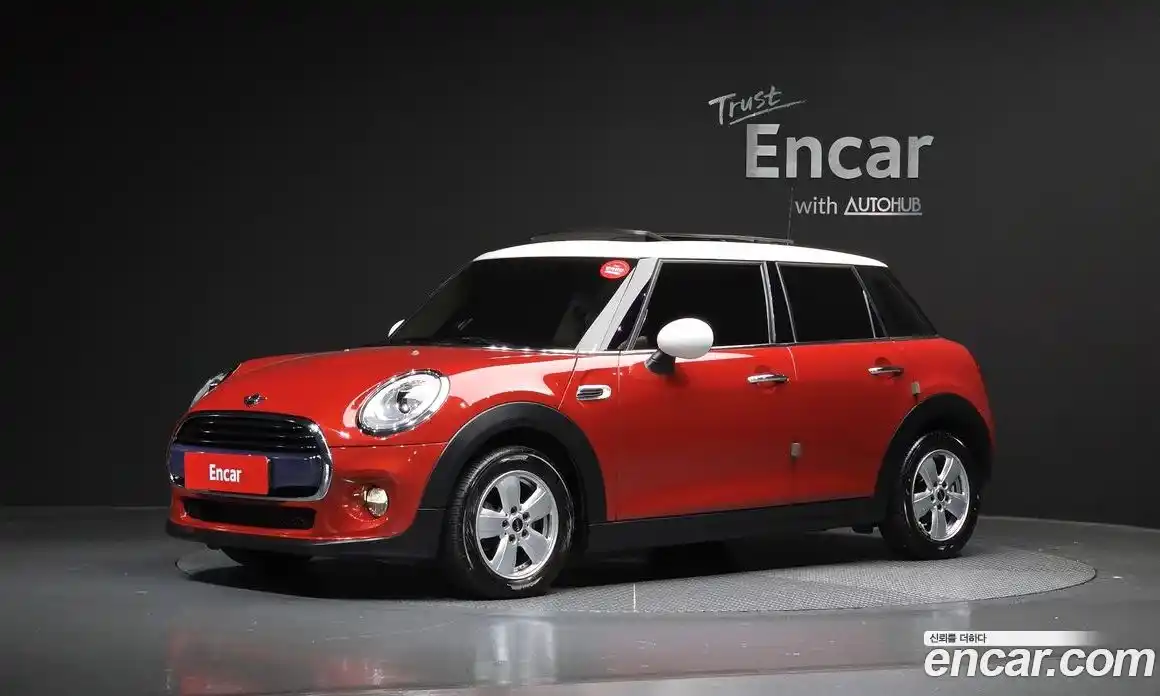 Mini Cooper 2018 1.5 гидро в Москве № 1197175, фото 1