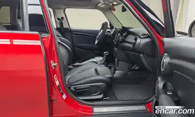 Mini Cooper 2018 1.5 гидро в Москве № 1197175, миниатюра 11