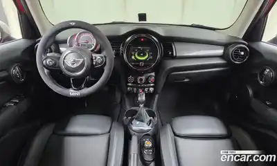 Mini Cooper 2018 1.5 гидро в Москве № 1197175, миниатюра 7