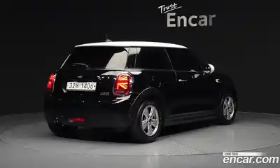 Mini Cooper 2019 1.5 гидро в Москве № 1197254, миниатюра 2